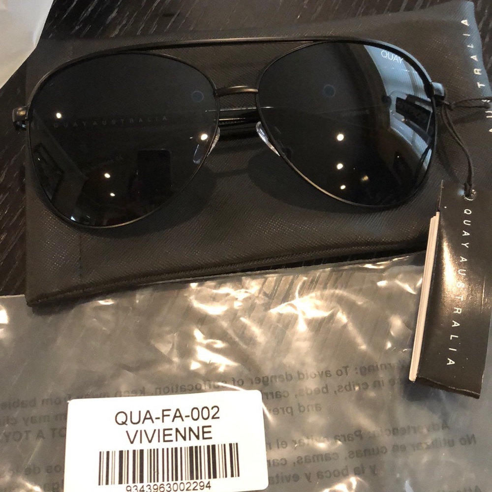 Quay Vivienne sunglasses